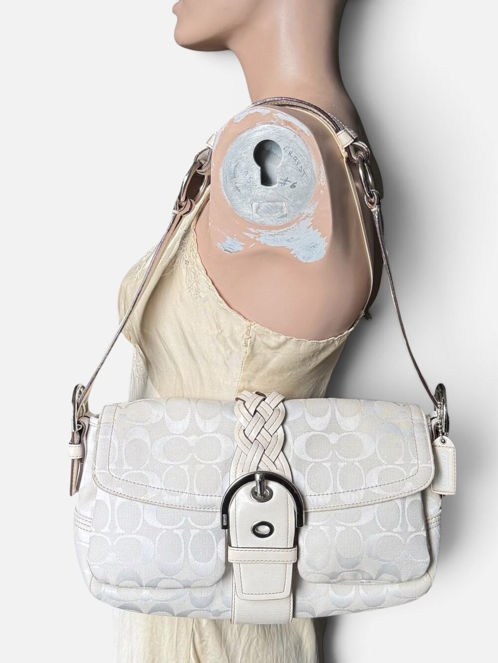 Vintage COACH Soho 6314 White Signature Jacquard Leather Braid Buckle Y2K Flap